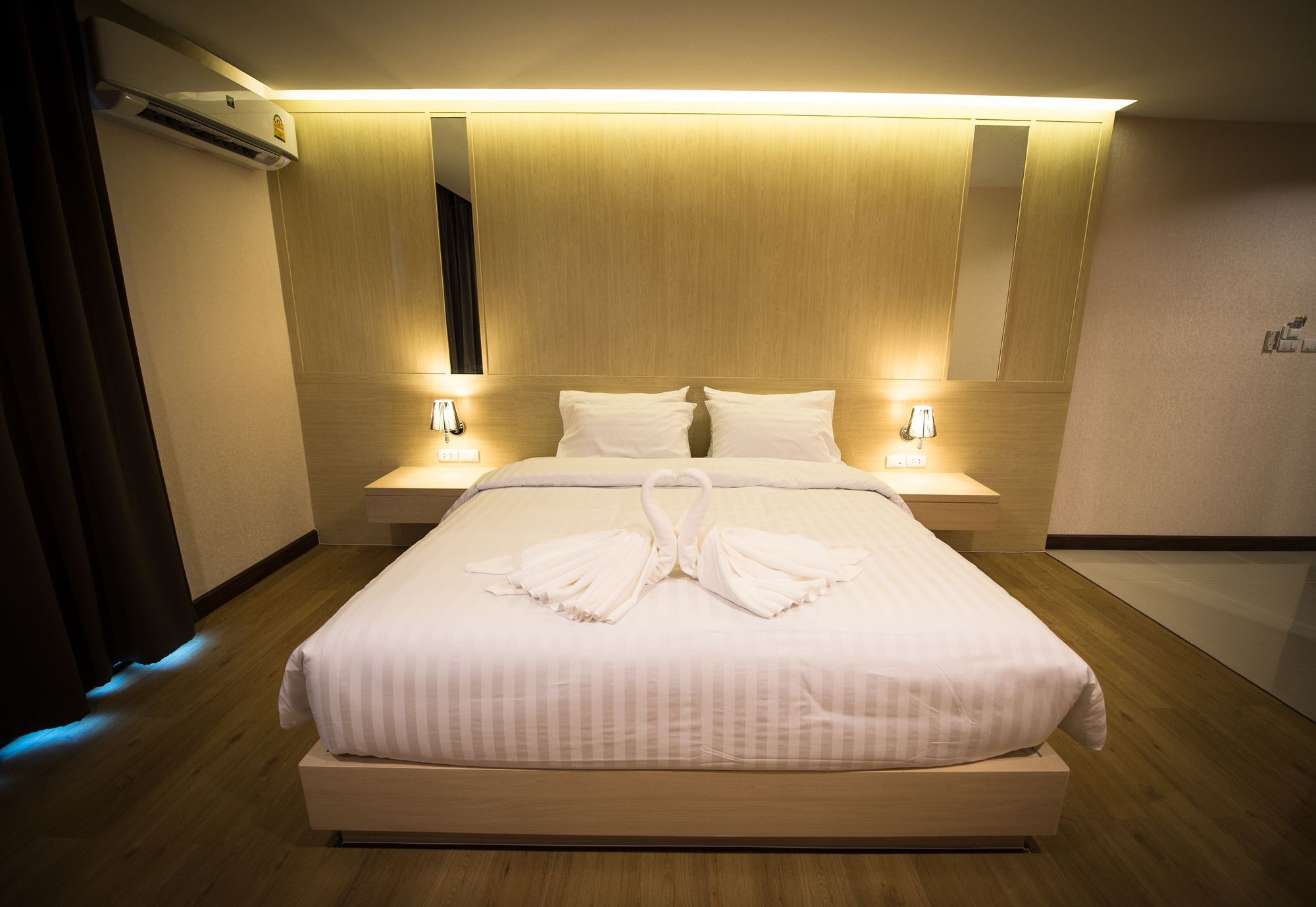 L Hotel Khonken Kültér fotó